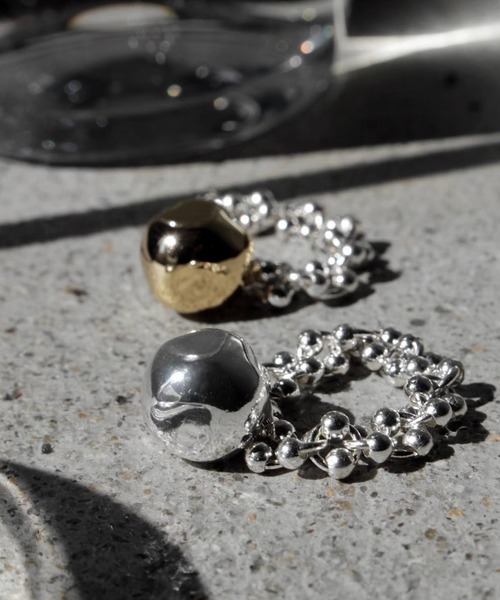 Soierie(ソワリー)の「ポム チェーン リング / Pome chain ring(リング・レディース・シルバー/シルバー×ゴールド・FREE)」の3枚目の写真