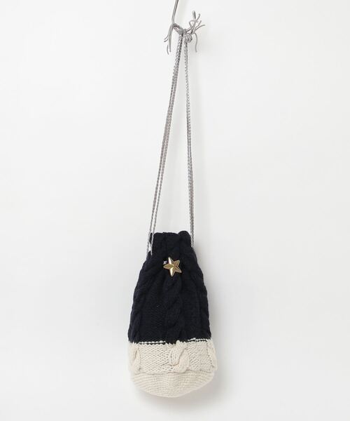 MAISON mou(メゾンムー)の「【Swaraj/スワラージ】手編みウールケーブルショルダー(ショルダーバッグ・レディース・ホワイト/ネイビー/グレー/ブラック・FREE)」の4枚目の写真