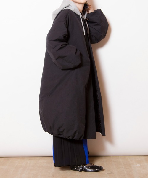 OSMOSIS（オズモーシス）の「フーデッドバルーンコート（その他