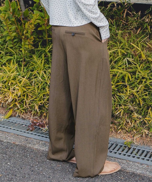 miette(ミエット)の「ローライズスラックスパンツ(その他パンツ・レディース・チャコール/グレイッシュベージュ/ブラック/オフホワイト・M/L/S)」の4枚目の写真