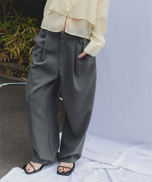 miette(ミエット)の「ローライズスラックスパンツ(その他パンツ・レディース・チャコール/グレイッシュベージュ/ブラック/オフホワイト・M/L/S)」の3枚目の写真