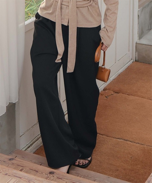 miette(ミエット)の「ローライズスラックスパンツ(その他パンツ・レディース・チャコール/グレイッシュベージュ/ブラック/オフホワイト・M/L/S)」の2枚目の写真