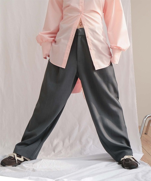 miette(ミエット)の「ローライズスラックスパンツ(その他パンツ・レディース・チャコール/グレイッシュベージュ/ブラック/オフホワイト・M/L/S)」の5枚目の写真