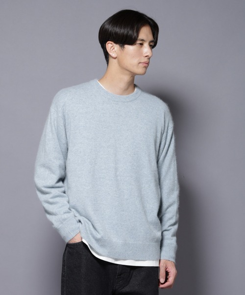 NANO universe（ナノユニバース）の「アンゴラ混ライトクルーネックニット（ニット/セーター・メンズ・ブラック/ライトピンク/サックスブルー/チャコール/モカ・L/M）」の4枚目の写真