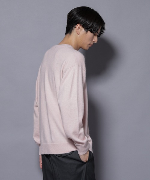 NANO universe（ナノユニバース）の「アンゴラ混ライトクルーネックニット（ニット/セーター・メンズ・ブラック/ライトピンク/サックスブルー/チャコール/モカ・L/M）」の10枚目の写真