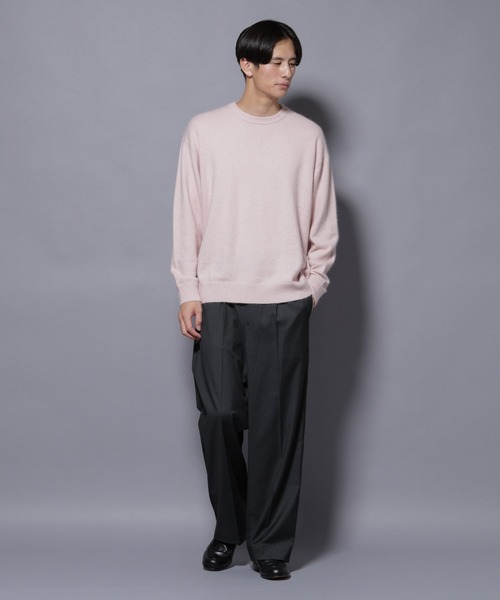 NANO universe（ナノユニバース）の「アンゴラ混ライトクルーネックニット（ニット/セーター・メンズ・ブラック/ライトピンク/サックスブルー/チャコール/モカ・L/M）」の13枚目の写真