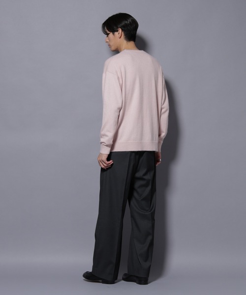 NANO universe（ナノユニバース）の「アンゴラ混ライトクルーネックニット（ニット/セーター・メンズ・ブラック/ライトピンク/サックスブルー/チャコール/モカ・L/M）」の15枚目の写真