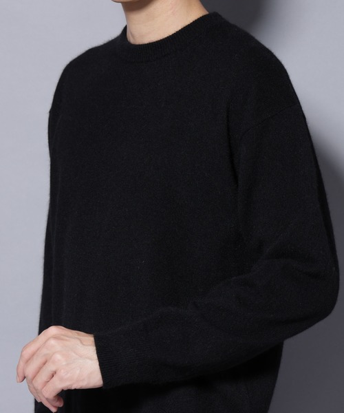 NANO universe（ナノユニバース）の「アンゴラ混ライトクルーネックニット（ニット/セーター・メンズ・ブラック/ライトピンク/サックスブルー/チャコール/モカ・L/M）」の19枚目の写真