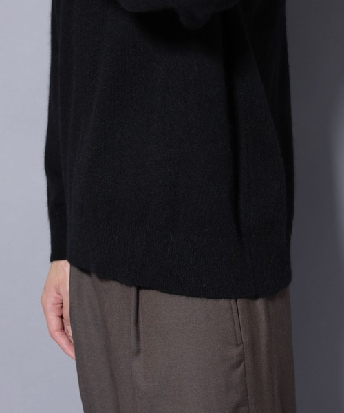 NANO universe（ナノユニバース）の「アンゴラ混ライトクルーネックニット（ニット/セーター・メンズ・ブラック/ライトピンク/サックスブルー/チャコール/モカ・L/M）」の20枚目の写真