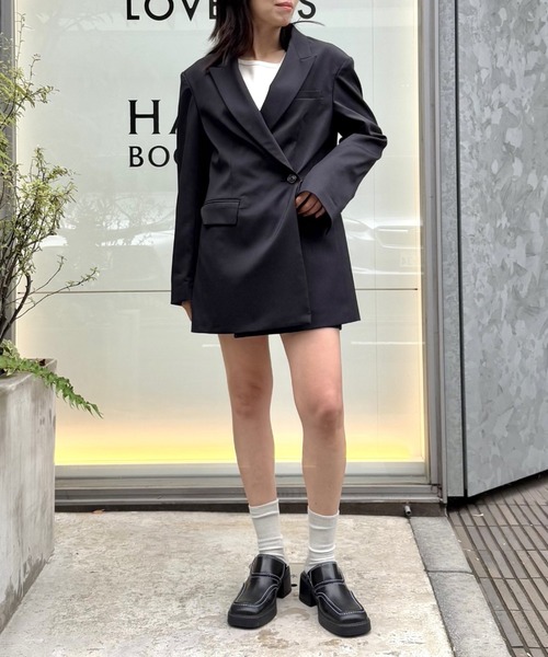 LOVELESS（ラブレス）の「タックショートパンツ（その他パンツ・レディース・ブラック/ブラウン系その他3・34/36）」の5枚目の写真