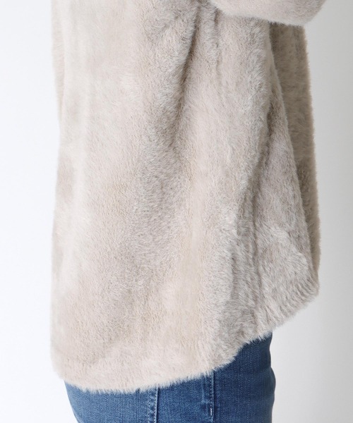 Jines（ジネス）の「フェザー調カーディガン（カーディガン/ボレロ・レディース・ブラウン/グレー・38）」の4枚目の写真