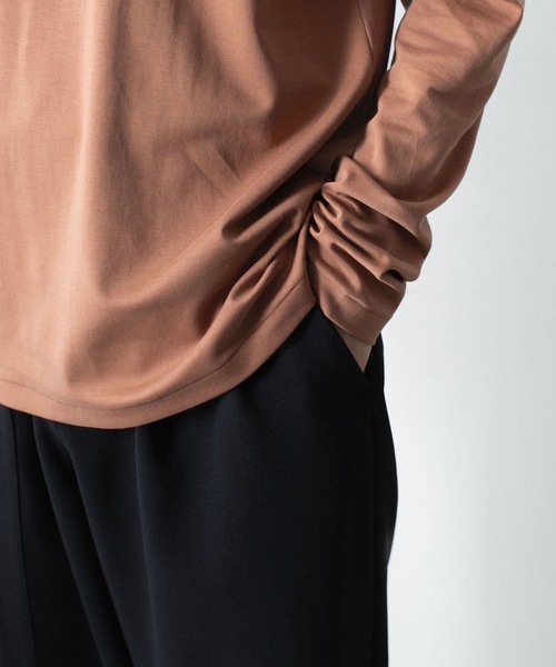 ATTACHMENT（アタッチメント）の「コットン ダブルフェイス スリムフィット L/S TEE / COTTON DOUBLE FACE SLIM FIT L/S TEE（Tシャツ/カットソー・メンズ・ダークベージュ/ダークグレー/ブラウン/ホワイト/ブラック・3/2/1）」の6枚目の写真