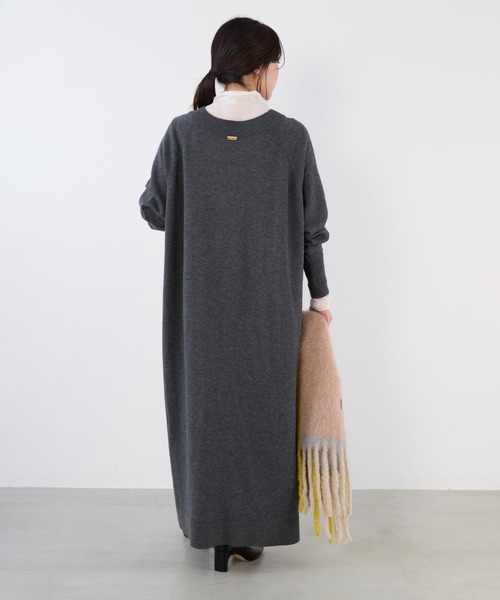 MICA&DEAL（マイカ＆ディール）の「圧縮Vネックニットワンピース