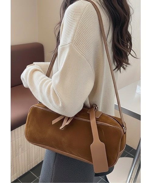 SALTMINT（ソルトミント）の「スエードリボンボウリングバッグ（ショルダーバッグ・レディース・ブラウン/ブラック・FREE）」の2枚目の写真