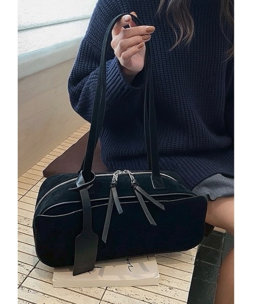 SALTMINT（ソルトミント）の「スエードリボンボウリングバッグ（ショルダーバッグ・レディース・ブラウン/ブラック・FREE）」の3枚目の写真