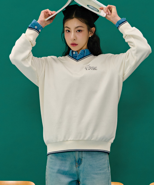 CHASECULT(チェイスカルト)の「女性ティップ配色VネックスウェットTシャツ-アイボリー(スウェット・レディース・アイボリー・90/85)」の3枚目の写真