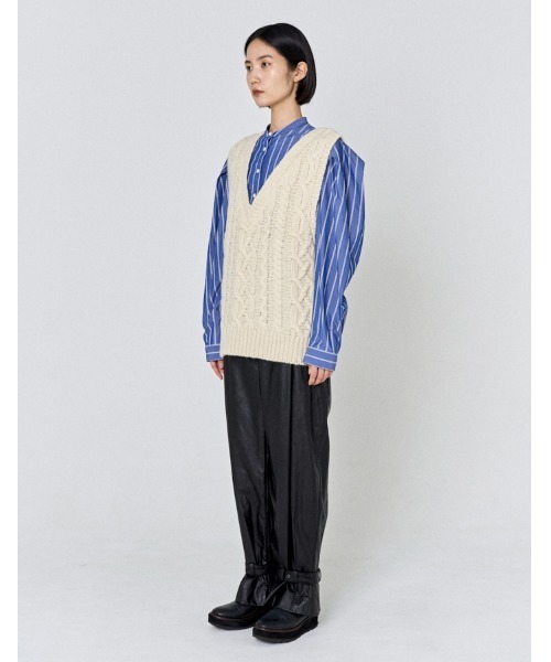 RUMCHE(ラムシェ)の「Shirt Docking Asymmetry Knit / シャツドッキングアシンメトリーニット(ニット/セーター・レディース・ライトグレー/ブラック/オフホワイト・FREE)」の21枚目の写真