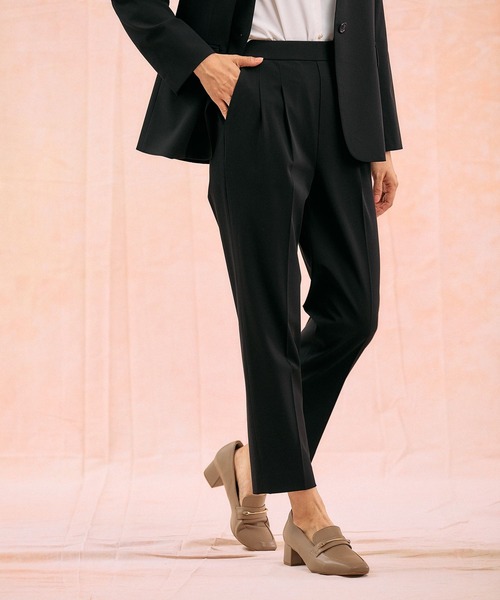 GLOBAL WORK（グローバルワーク）の「ウツクシルエットテーパードパンツ/581006（スラックス・レディース・チャコール/モカ/ネイビー/ブラック/ライトベージュ/サックスブルー・X-SMALL/SMALL/MEDIUM/LARGE/X-LARGE/XX-LARGE/S-Long/M-Long/L-Long/XL-Long）」の14枚目の写真