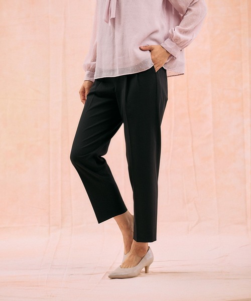 GLOBAL WORK（グローバルワーク）の「ウツクシルエットテーパードパンツ/581006（スラックス・レディース・チャコール/モカ/ネイビー/ブラック/ライトベージュ/サックスブルー・X-SMALL/SMALL/MEDIUM/LARGE/X-LARGE/XX-LARGE/S-Long/M-Long/L-Long/XL-Long）」の17枚目の写真