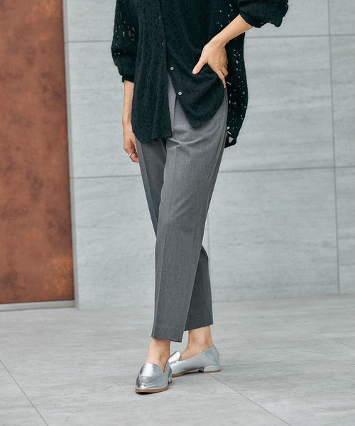 GLOBAL WORK（グローバルワーク）の「ウツクシルエットテーパードパンツ/581006（スラックス・レディース・チャコール/モカ/ネイビー/ブラック/ライトベージュ/サックスブルー・X-SMALL/SMALL/MEDIUM/LARGE/X-LARGE/XX-LARGE/S-Long/M-Long/L-Long/XL-Long）」の21枚目の写真