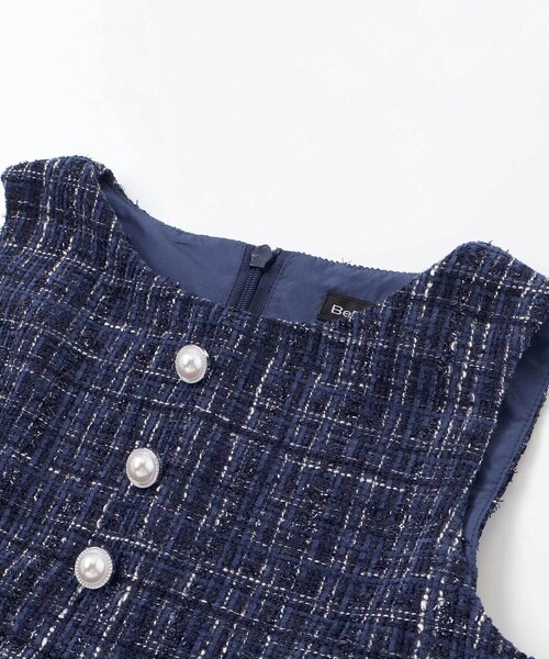 BeBe（ベベ）の「【お揃い】エタンセルラメツイードプリーツジャンパースカート（ワンピース・キッズ・ブルー系その他2/レッド系その他・100cm/140cm/150cm/120cm/130cm/110cm）」の11枚目の写真