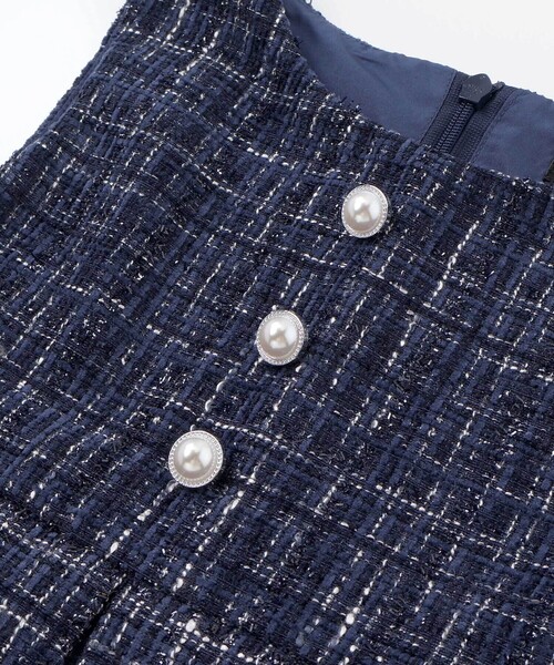 BeBe（ベベ）の「【お揃い】エタンセルラメツイードプリーツジャンパースカート（ワンピース・キッズ・ブルー系その他2/レッド系その他・100cm/140cm/150cm/120cm/130cm/110cm）」の12枚目の写真