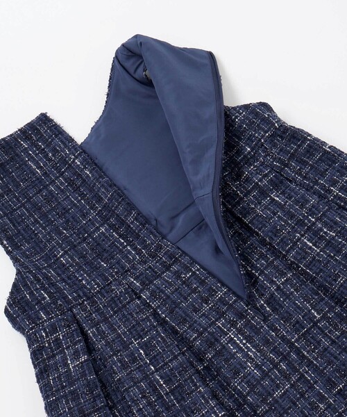 BeBe（ベベ）の「【お揃い】エタンセルラメツイードプリーツジャンパースカート（ワンピース・キッズ・ブルー系その他2/レッド系その他・100cm/140cm/150cm/120cm/130cm/110cm）」の17枚目の写真