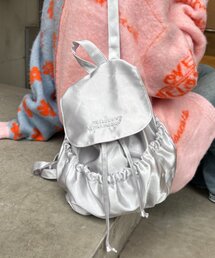 HELLO.SANFRANCISCO | ★【HELLO.SANFRANCISCO/ハローサンフランシスコ】ロゴ刺繍サテンリュックサック(バックパック/リュック)