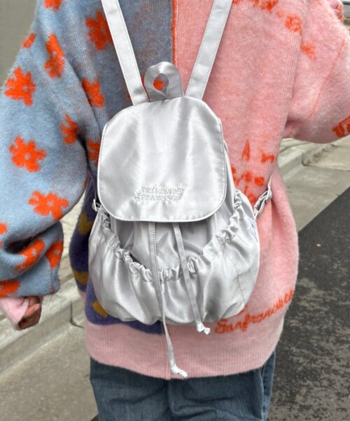 HELLO.SANFRANCISCO（ハローサンフランシスコ）の「★【HELLO.SANFRANCISCO/ハローサンフランシスコ】ロゴ刺繍サテンリュックサック（バックパック/リュック・レディース・ブルー/シルバー/ピンク・ONE SIZE）」の16枚目の写真