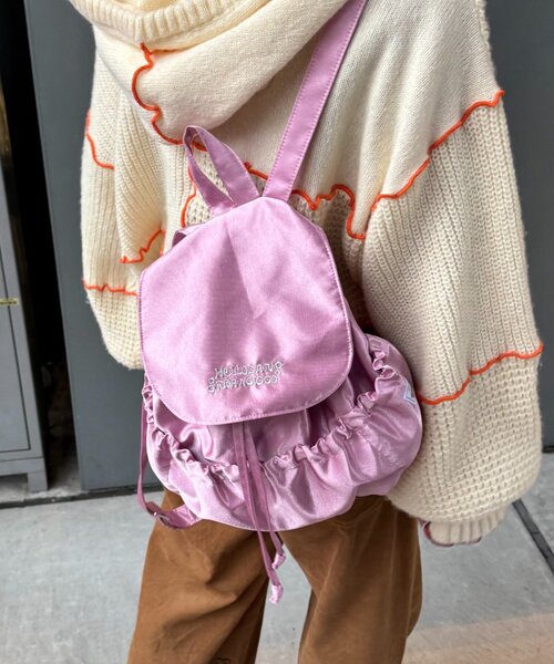 HELLO.SANFRANCISCO（ハローサンフランシスコ）の「★【HELLO.SANFRANCISCO/ハローサンフランシスコ】ロゴ刺繍サテンリュックサック（バックパック/リュック・レディース・ブルー/シルバー/ピンク・ONE SIZE）」の12枚目の写真