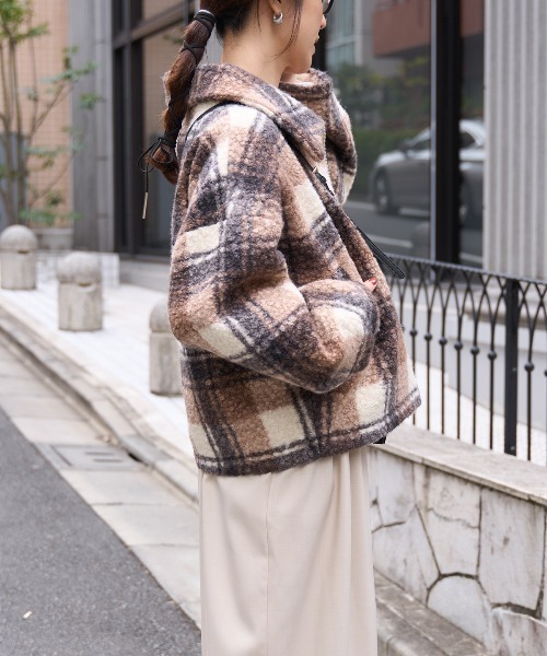 TRIANGLE PALETTE（トライアングルパレット）の「チェック柄 ショート