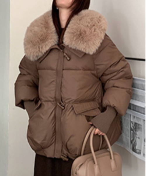 gossip!ロサンゼルス(ゴシップロサンゼルス)の「エコファーカラー 中綿オーバーサイズジャケット(その他アウター・レディース・ブラウン/ブラック・FREE)」の12枚目の写真