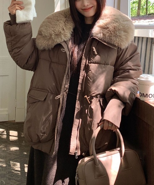 gossip!ロサンゼルス(ゴシップロサンゼルス)の「エコファーカラー 中綿オーバーサイズジャケット(その他アウター・レディース・ブラウン/ブラック・FREE)」の20枚目の写真