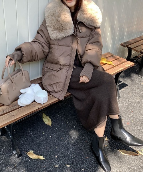 gossip!ロサンゼルス(ゴシップロサンゼルス)の「エコファーカラー 中綿オーバーサイズジャケット(その他アウター・レディース・ブラウン/ブラック・FREE)」の9枚目の写真