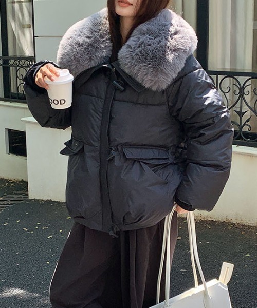 gossip!ロサンゼルス(ゴシップロサンゼルス)の「エコファーカラー 中綿オーバーサイズジャケット(その他アウター・レディース・ブラウン/ブラック・FREE)」の16枚目の写真