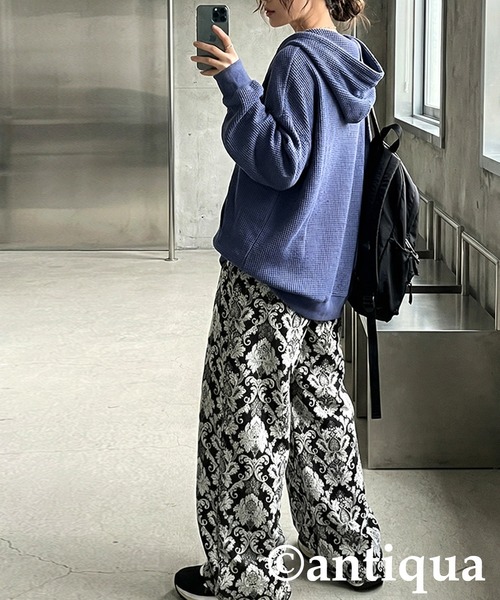antiqua(アンティカ)の「大柄 ジャガード ワイドパンツ(その他パンツ・レディース・ブラック/マルチ・MEDIUM/LARGE)」の22枚目の写真