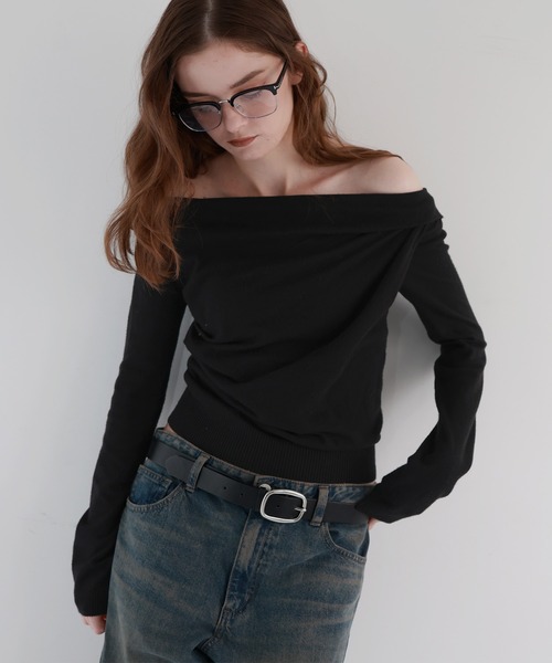 Mili affinity（ミリアフィニティー）の「ドレープオフショルニットトップス（ニット/セーター・レディース・ブラック/アイボリー/ブラウン/杢グレー・FREE）」の5枚目の写真