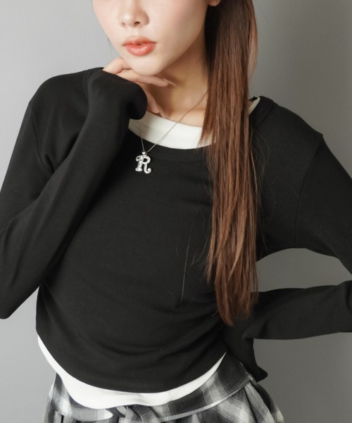 SPINNS（スピンズ）の「着回し神レイヤード風デザイントップス（Tシャツ/カットソー・レディース・グレー/オフホワイト/ブラック/チャコール/ネイビー/ブラウン/レッド・ONESIZE）」の12枚目の写真