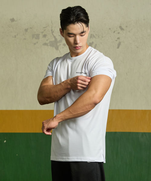 BLACK MONSTER FIT(ブラックモンスターフィット)の「機能性クールエバーオーバーサイズ半袖Tシャツ(ホワイト)/ BM200214(Tシャツ/カットソー・メンズ・その他・X-LARGE/XX-LARGE/MEDIUM/LARGE)」の2枚目の写真