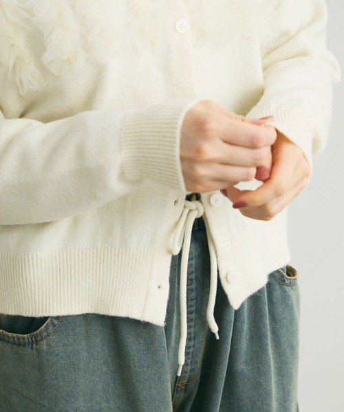 Crisp（クリスプ）の「チュールフリルニットカーディガン（カーディガン/ボレロ・レディース・ホワイト・FREE）」の3枚目の写真