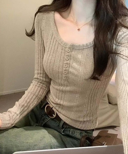 MAISON DE THERESE（メゾン ド テレーズ）の「ハーフボタン長袖ニット ロン T（ニット/セーター・レディース・ピンク/ネイビー/ベージュ/ダークグレー・M）」の8枚目の写真