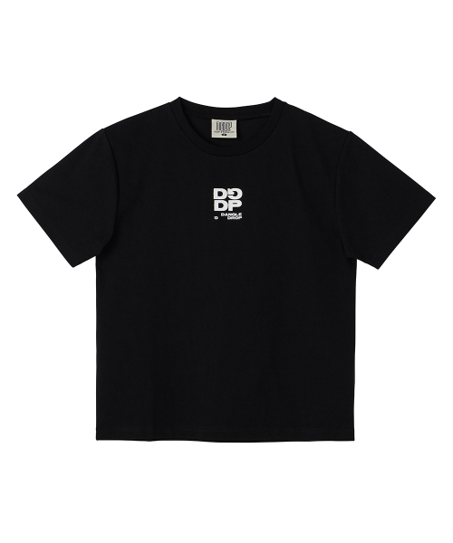 DANGLEDROP（ダングルドロップ）の「DGDPスクエアセミクロップ半袖Tシャツブラック（Tシャツ/カットソー・レディース・その他・FREE）」の2枚目の写真
