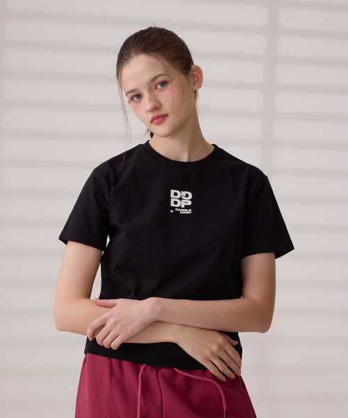 DANGLEDROP（ダングルドロップ）の「DGDPスクエアセミクロップ半袖Tシャツブラック（Tシャツ/カットソー・レディース・その他・FREE）」の5枚目の写真