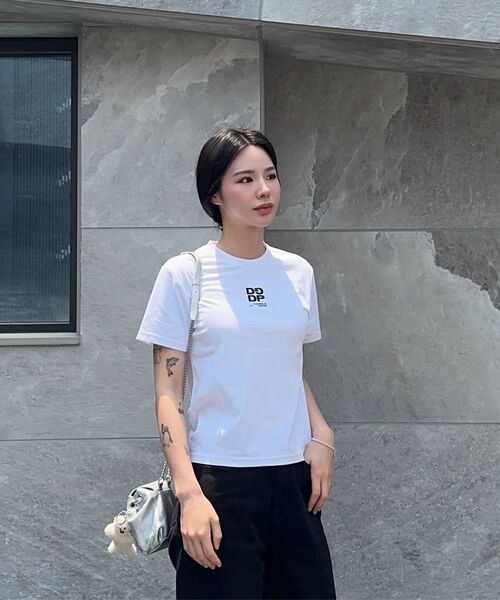 DANGLEDROP（ダングルドロップ）の「DGDPスクエアセミクロップ半袖Tシャツブラック（Tシャツ/カットソー・レディース・その他・FREE）」の6枚目の写真
