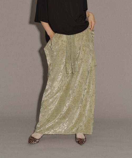 yae（ヤエ）の「Sheer opal skirt / シアーオパールスカート（スカート・レディース・ライトグリーン/ベビーピンク/ネイビー・36/38）」の2枚目の写真