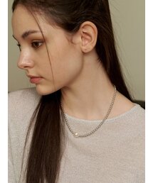 KINDABABY（カインダベイビー）の「gray swarovski point white pearl necklace（ネックレス）」