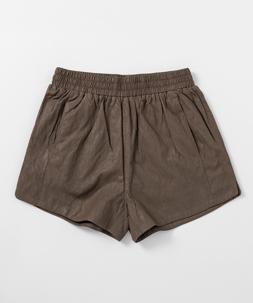 Bie(ビエ)の「シンセティックレザー ショートパンツ(その他パンツ・レディース・ライトイエロー/ブラウン・M/S/L)」の8枚目の写真