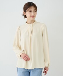 ネックレス付きブラウス