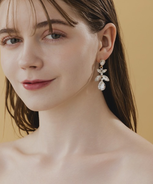 LA MUe(ラミュー)の「【LA MUe】ニッケルフリー ビジューロングピアス(ピアス(両耳用)・レディース・シルバー/ゴールド・FREE)」の3枚目の写真