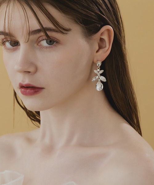 LA MUe(ラミュー)の「【LA MUe】ニッケルフリー ビジューロングピアス(ピアス(両耳用)・レディース・シルバー/ゴールド・FREE)」の5枚目の写真